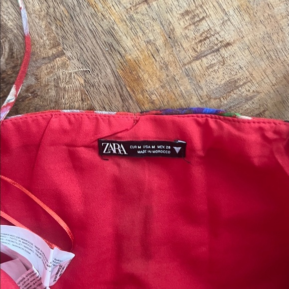 Zara Red Floral Top - Picture 2 of 2
